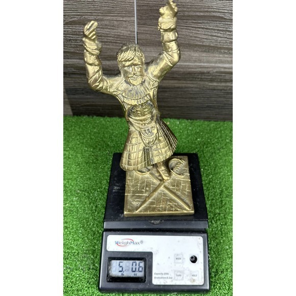 Handmade Brass‎ Bearded soldier With Hands Raised Above made in britian - Picture 8 of 10